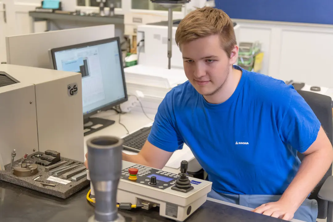 Prozesstechnik Lehrling bei Magna